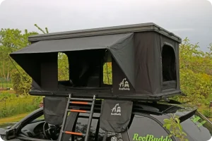 Auto jumta telts ar alumīnija vai plastmases pārklājumu